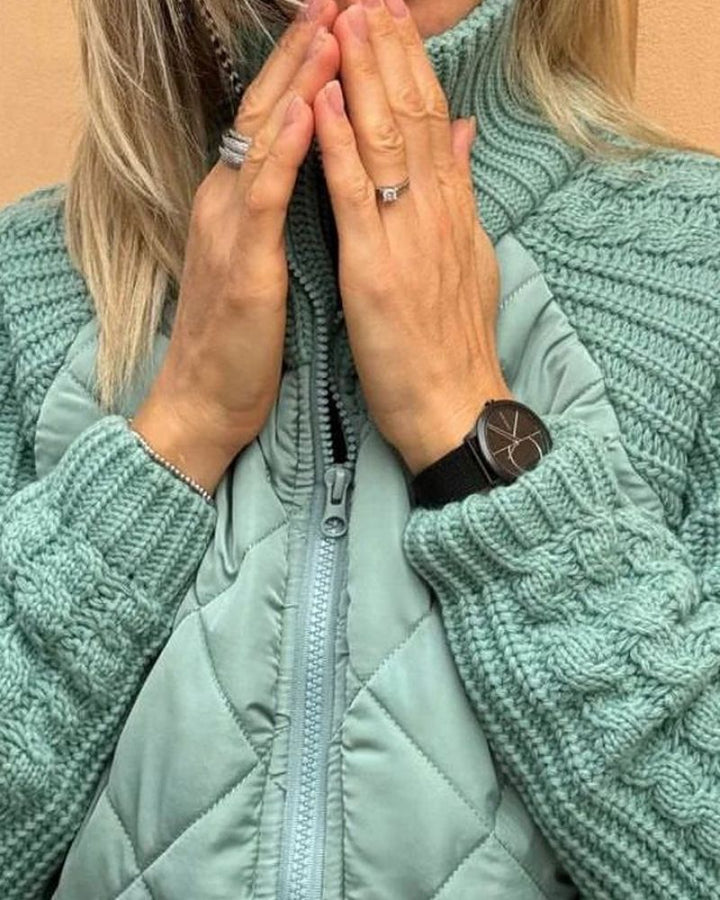 Women's Relaxed Quilted Puffer Jacket with Knit Sleeves