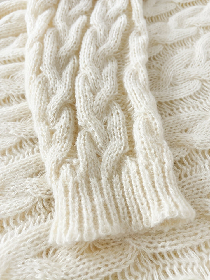 Women's Relaxed Cable Knit Sweater