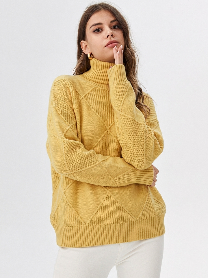 Women's Modern Oversized Ribbed Turtleneck Sweater