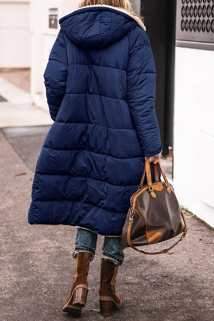 Women's Elegant Quilted Down Puffer Jacket with Hood and Sherpa Fleece Lining