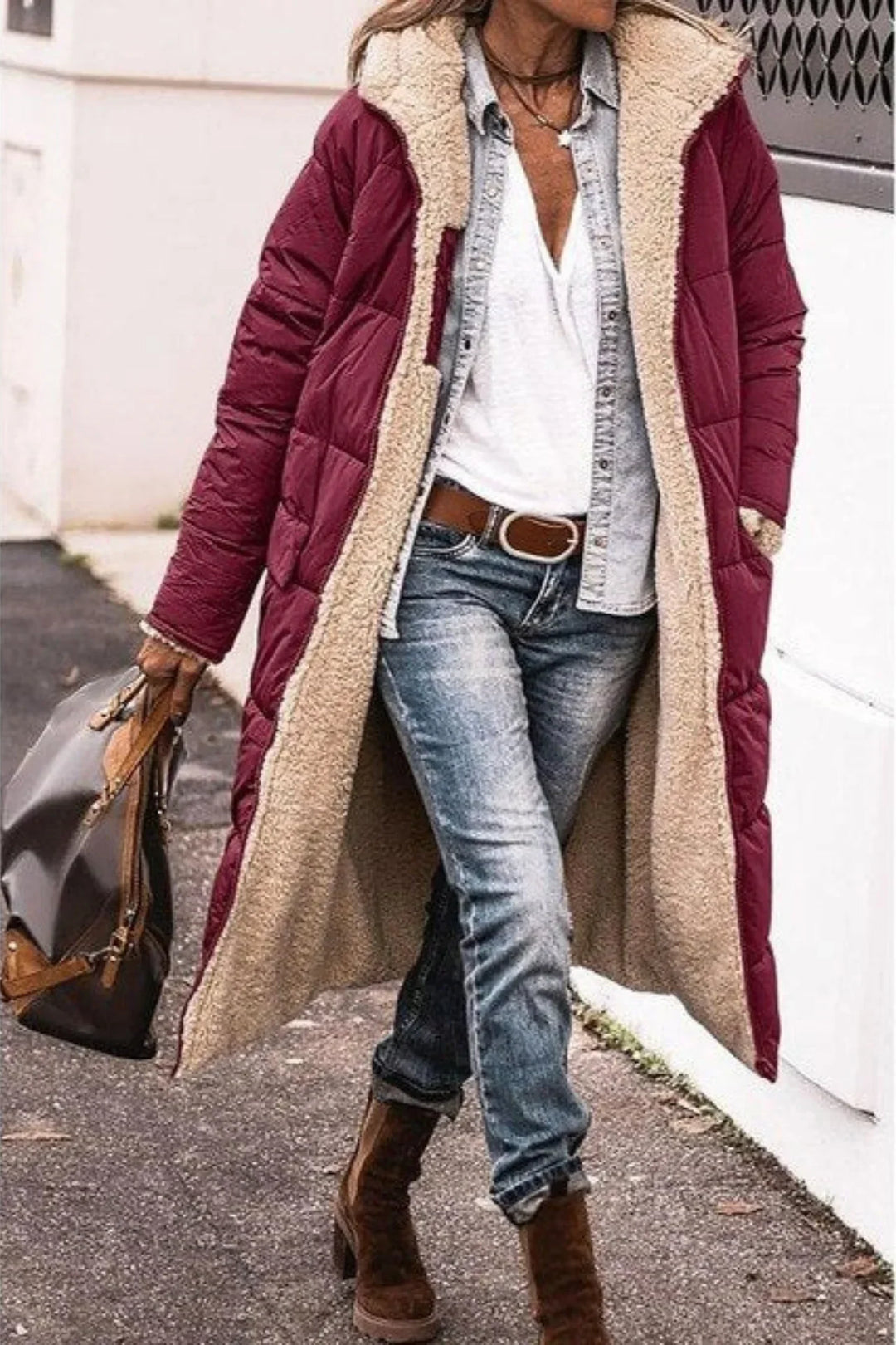 Women's Elegant Quilted Down Puffer Jacket with Hood and Sherpa Fleece Lining